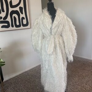 Sai Sankoh Enola Shaggy Faux Feathers White Coat